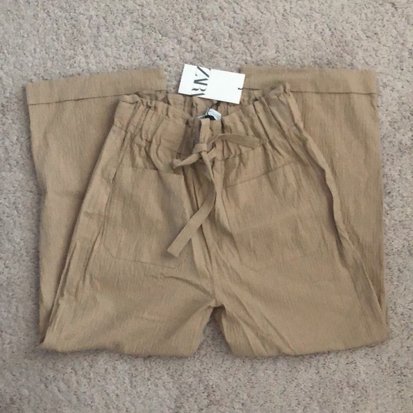 Zara - Culottes Pants - Picture 2 of 4